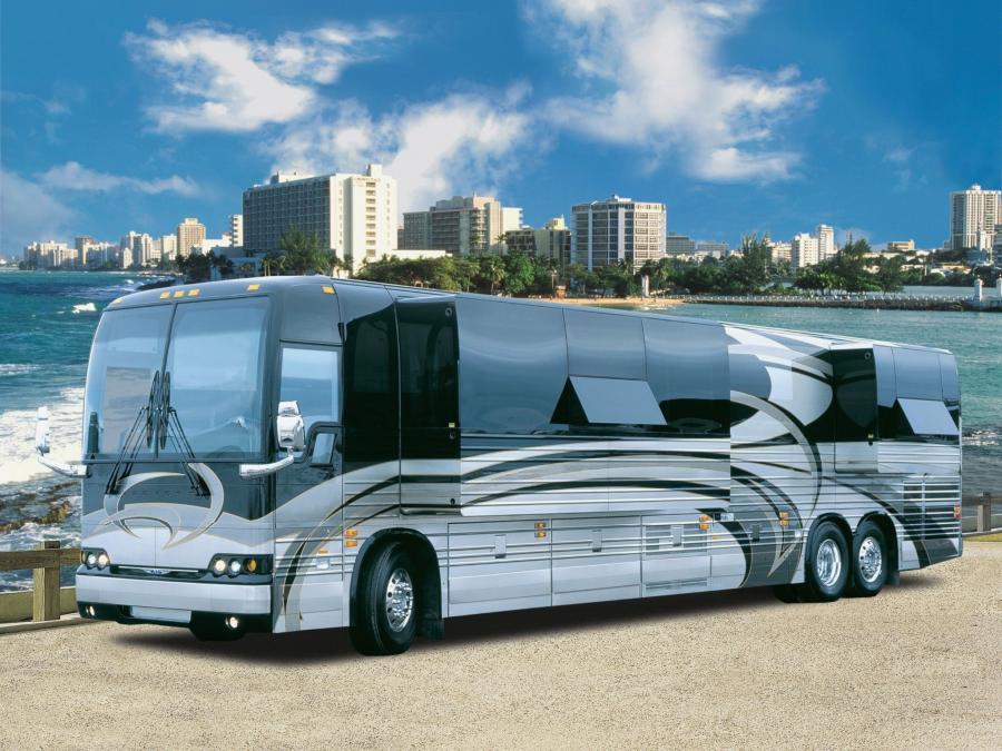  Prevost XLII Series 2004 года  (фото 2 из 4)